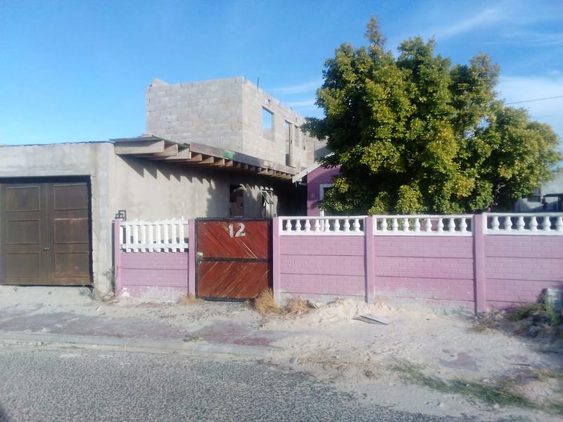 2 Bedroom Property for Sale in Ilitha Park Western Cape